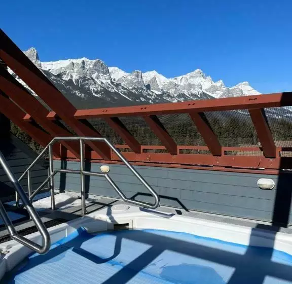 Canmore Crossing