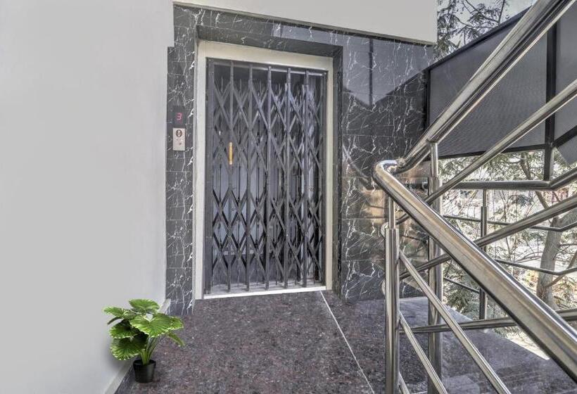 Hotel Super Collection O Manikonda