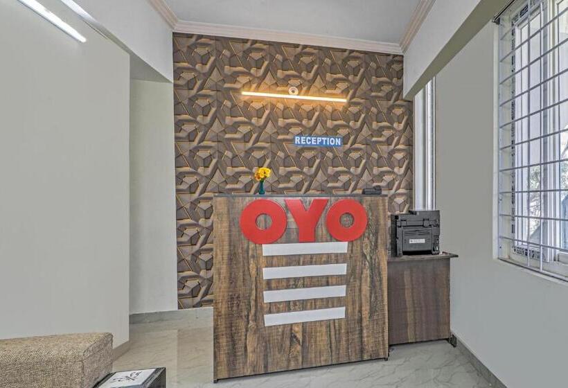 Hotel Super Collection O Manikonda