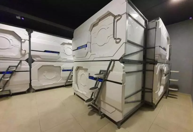 Kapselihotelli My Capsule