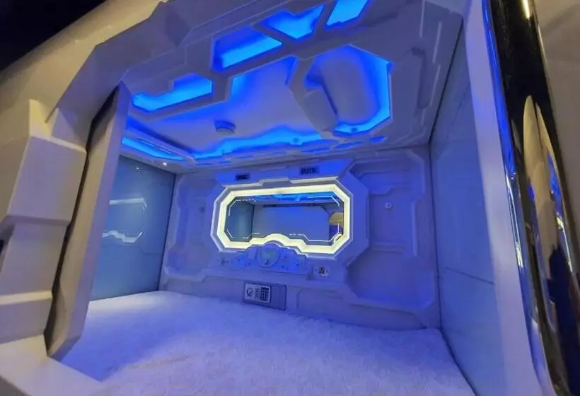 Kapselihotelli My Capsule