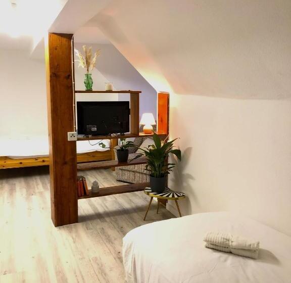 بنسيون Gasthaus Am Schloss