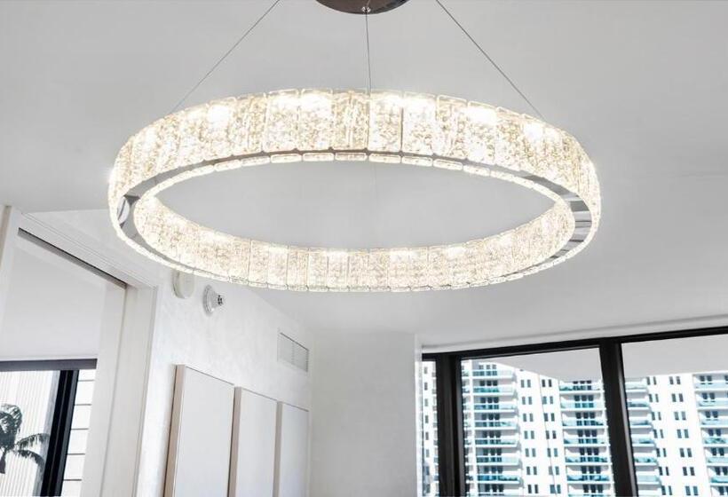 Private Residence At W South Beach 811