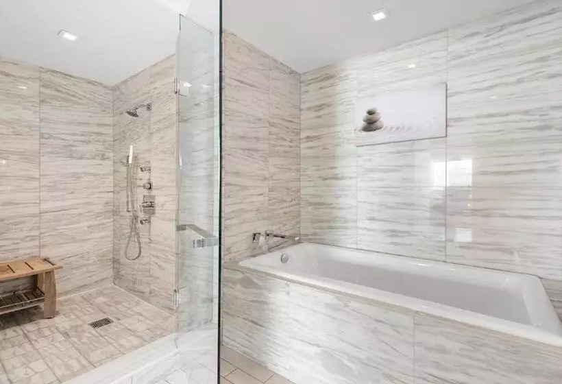 Private Residence At W South Beach  811