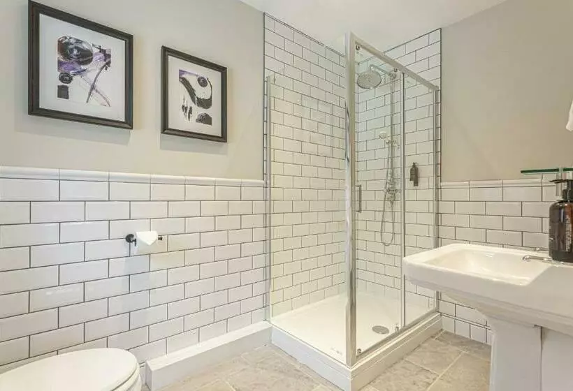 ユースホステル The Old Mill Inn