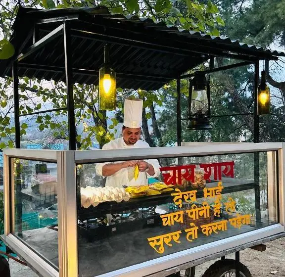 ホテル Infinitea Dakbunglow Palampur
