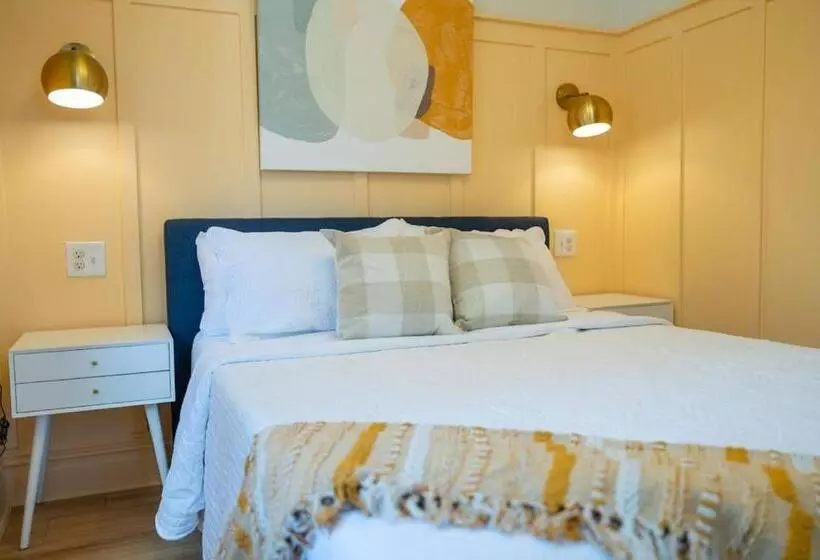 ホテル Suite 10 Historic Art City Inn