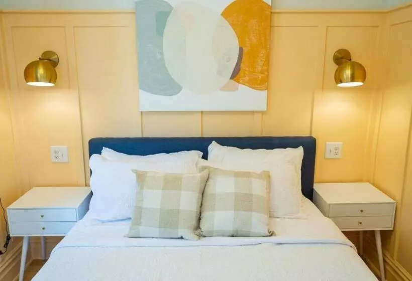 ホテル Suite 10 Historic Art City Inn