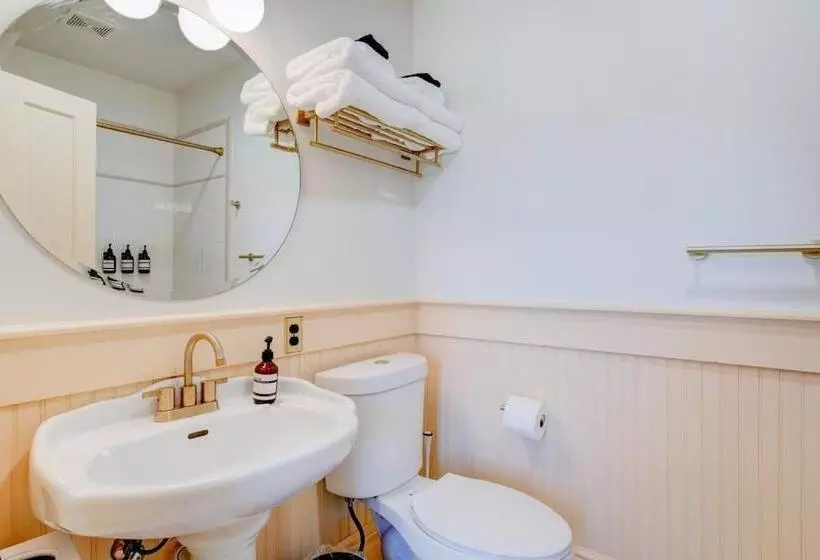 ホテル Suite 10 Historic Art City Inn