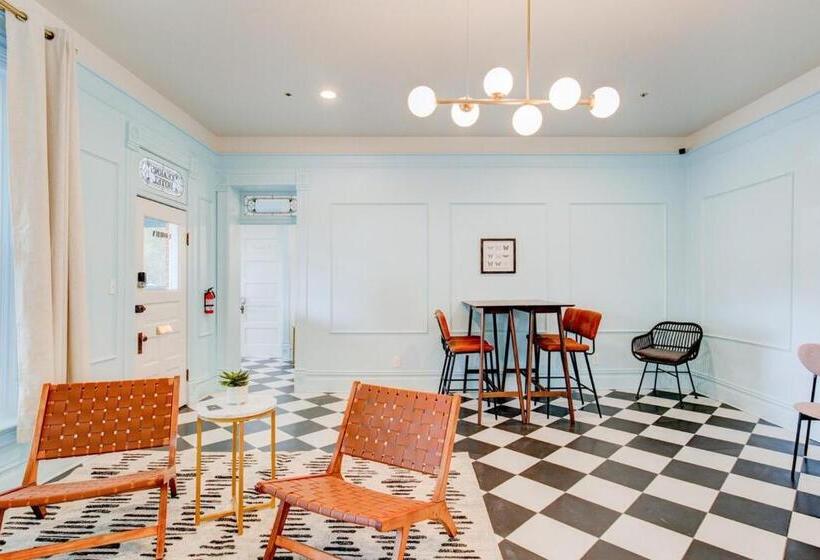 فندق Suite 6 Historic Art City Inn