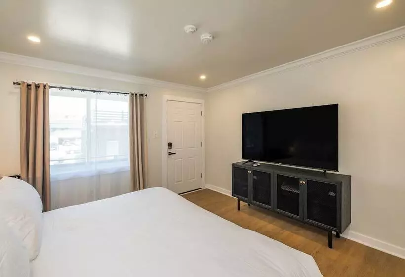 Hotelli The Surf Club