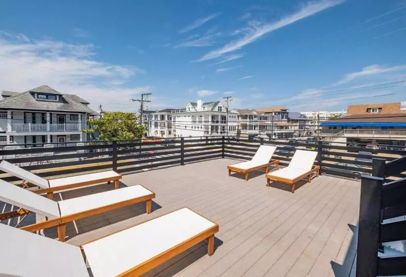 Hotelli The Surf Club