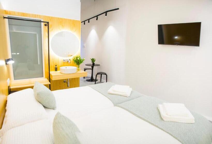 ペンション Kalidas Hostel Suites