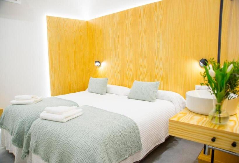 ペンション Kalidas Hostel Suites