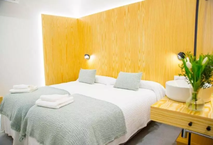 Majatalo Kalidas Hostel Suites