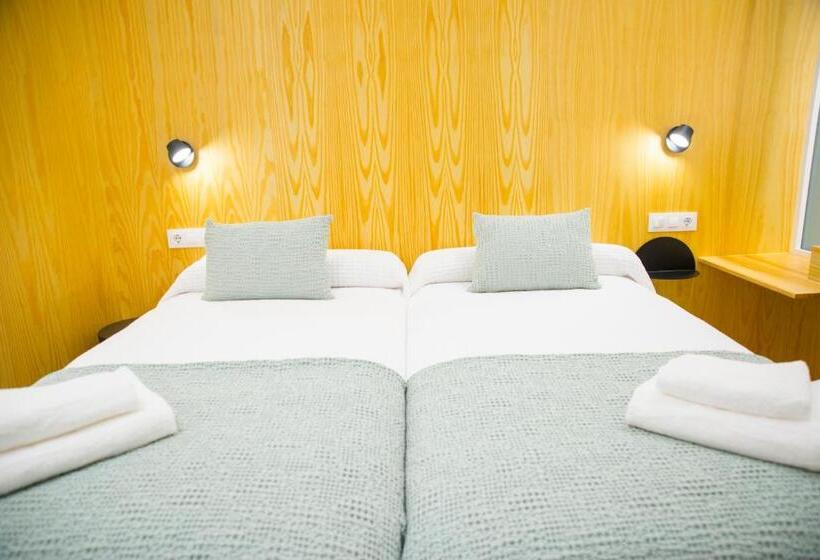 ペンション Kalidas Hostel Suites