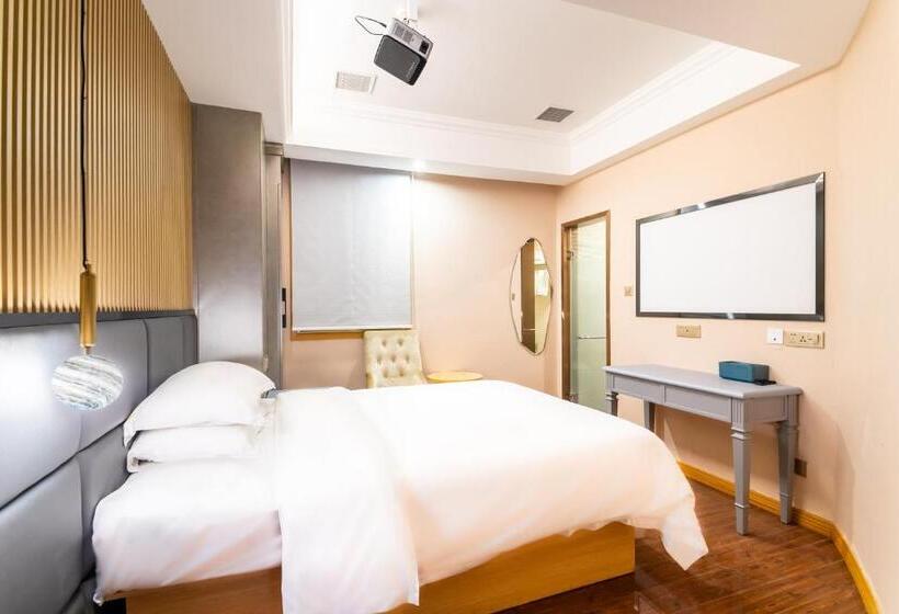 Puzzle Hotel Zhongshan 8th Road Chenjiaci Subway Station Branch