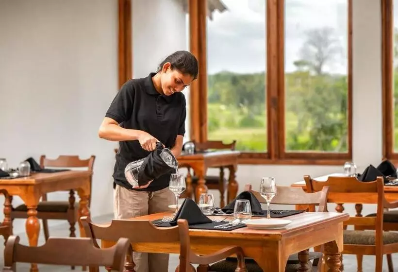 Hotelli Ceylon Breeze Sigiriya