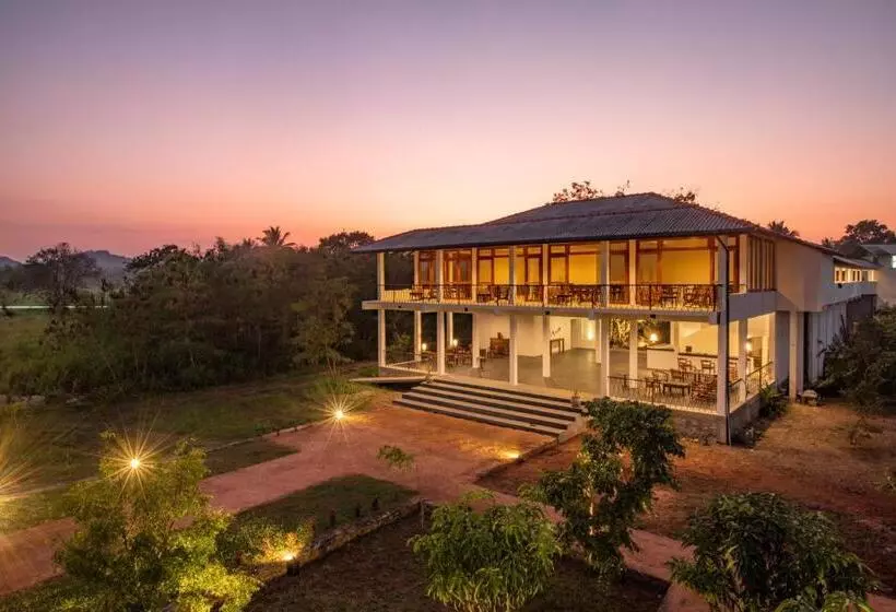 Hotelli Ceylon Breeze Sigiriya