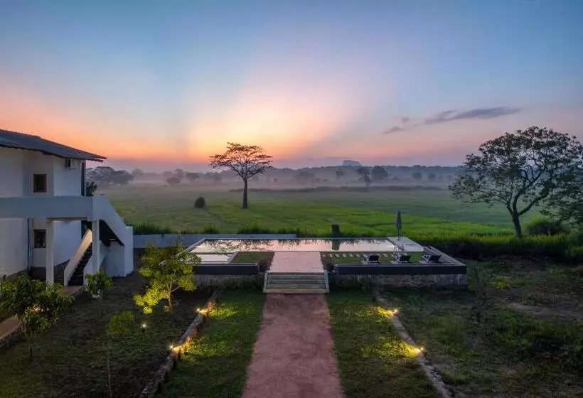 Hotelli Ceylon Breeze Sigiriya