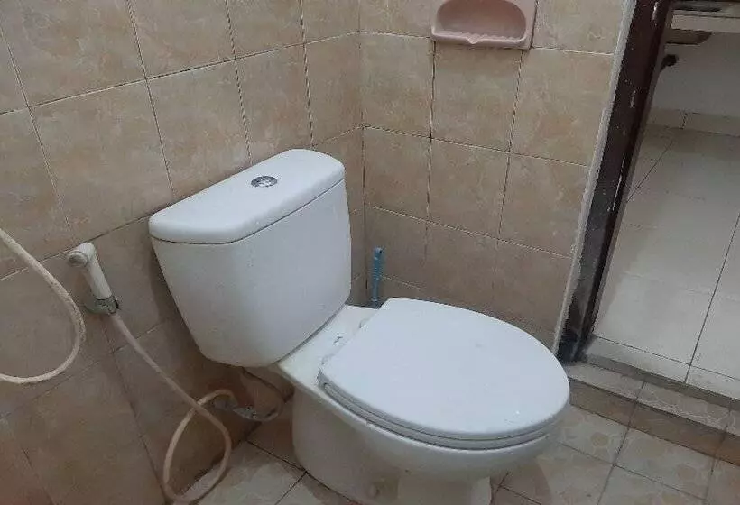 Hotelli Capital O 92080 Green Home Stay