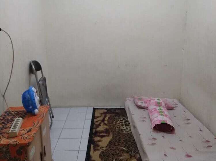 Hotel Capital O 92080 Green Home Stay