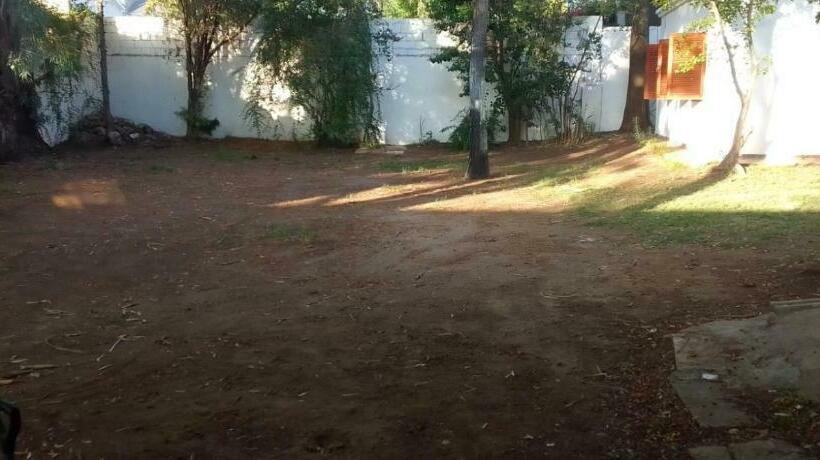 La Casona Hostel Y Acampe