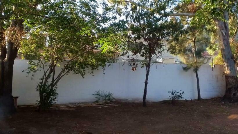 La Casona Hostel Y Acampe