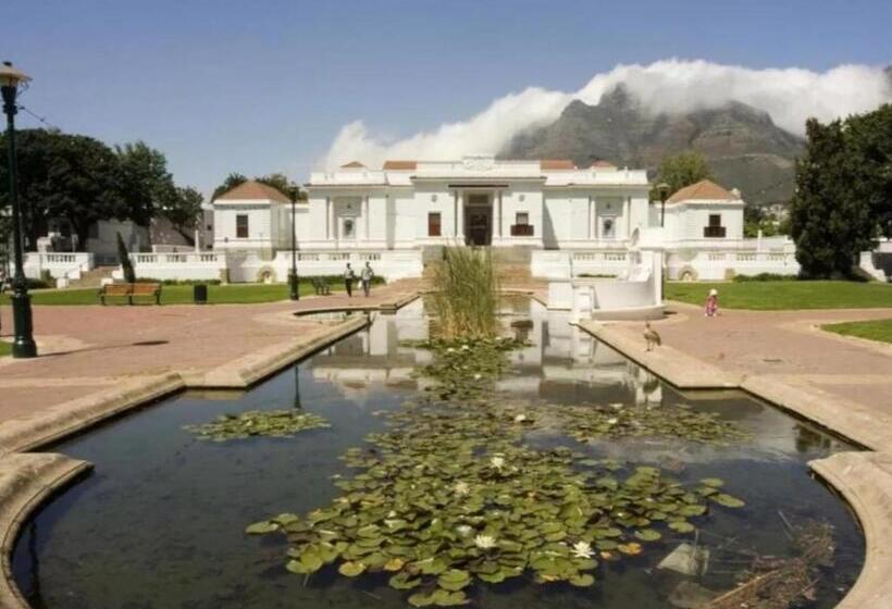 פנסיון Aircommodation Guesthouse