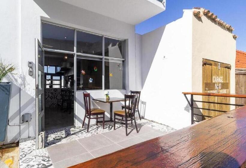 פנסיון Aircommodation Guesthouse