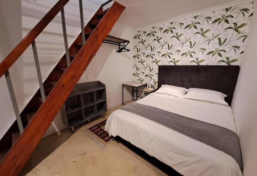 פנסיון Aircommodation Guesthouse