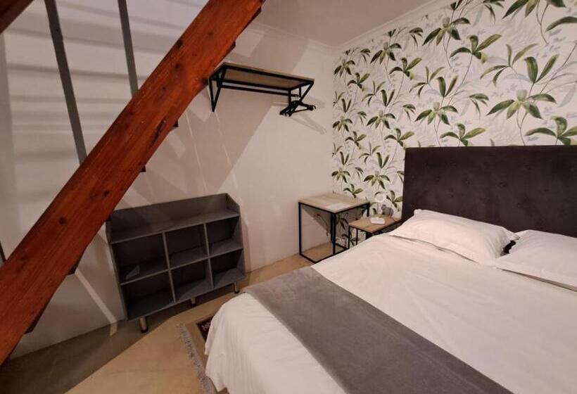 פנסיון Aircommodation Guesthouse