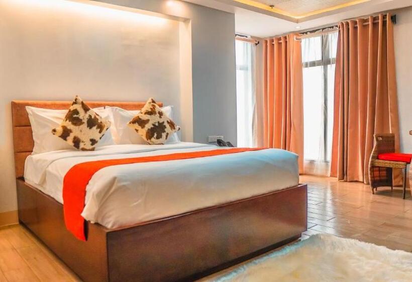 Aya Hotel & Residences