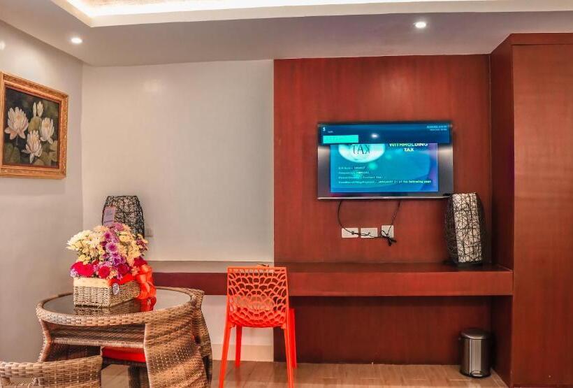 Aya Hotel & Residences