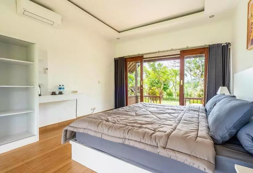 Hotelli Pini Sentana Village Nusa Penida