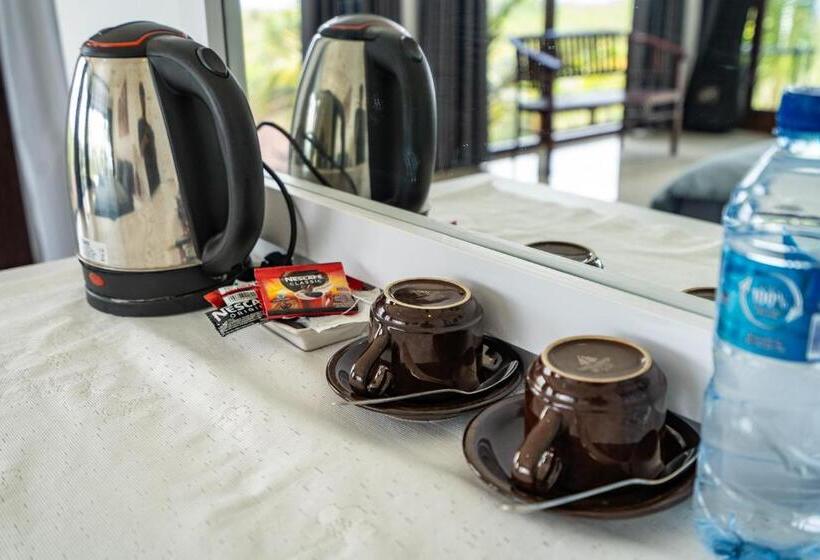 酒店 Pini Sentana Village Nusa Penida