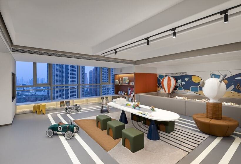 Hotel Somerset Future Center Wuhan