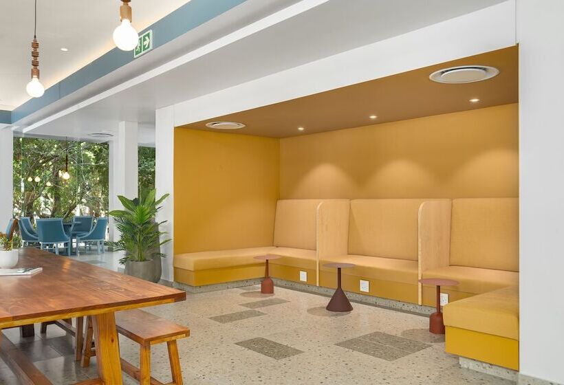 Neighbourgood East City