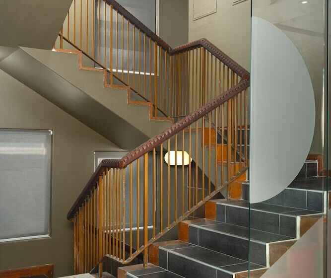 Neighbourgood East City