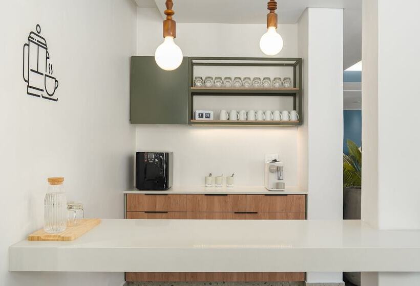 Neighbourgood East City