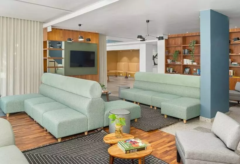 Neighbourgood East City