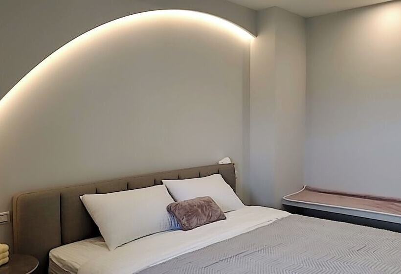 鴝花甜點民宿 Quhua Sweety B&b