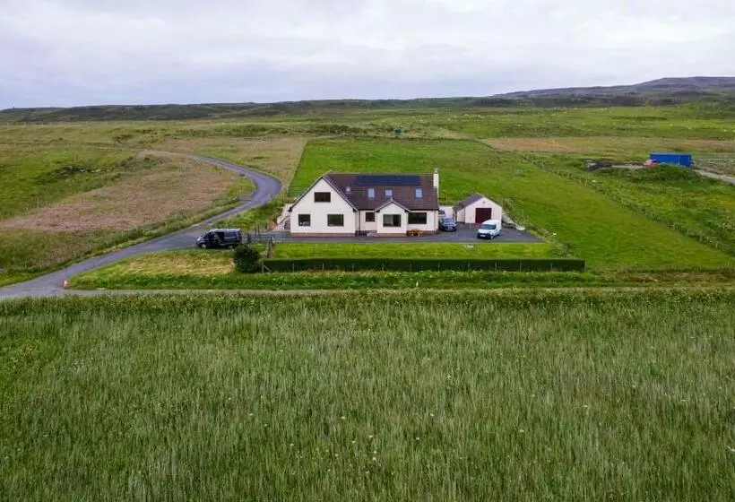 Aamiaismajoitus (B&B) Trumpan Cottage
