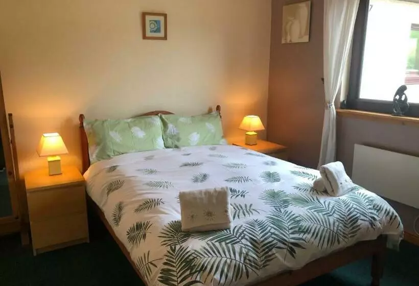 Aamiaismajoitus (B&B) Trumpan Cottage