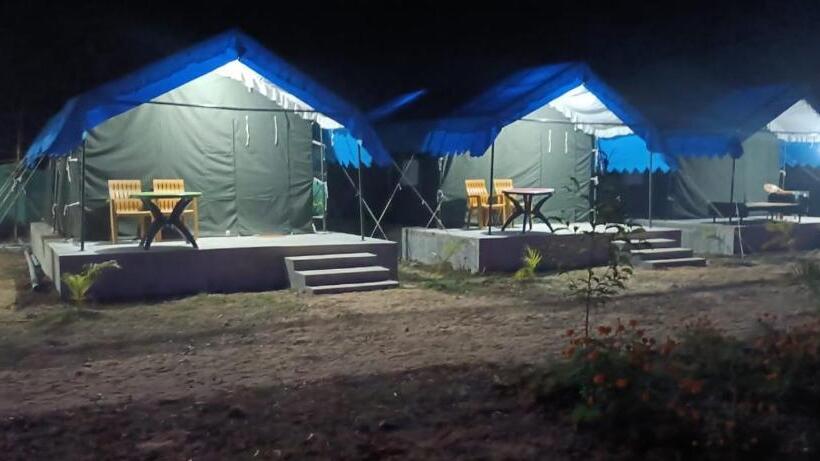 Hotel Bhitarkanika Eco Resorts River Side