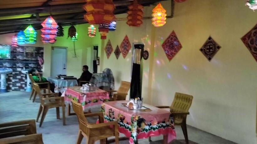 Hotel Bhitarkanika Eco Resorts River Side