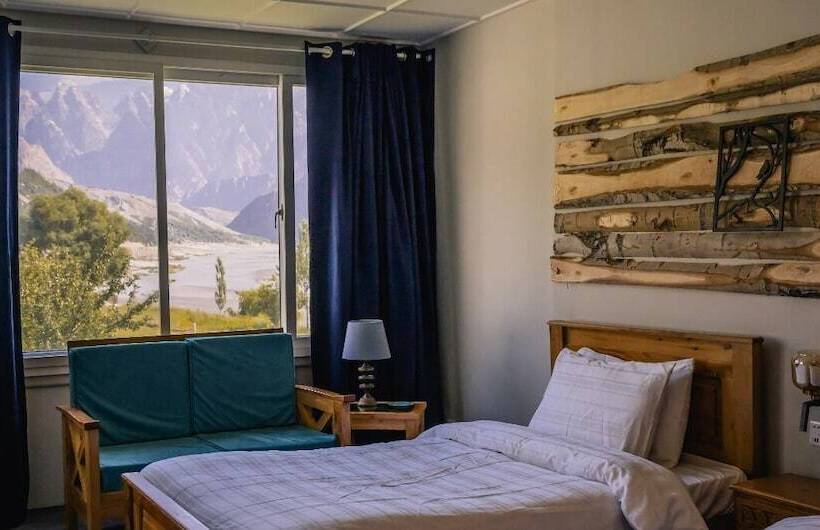 هتل Silk Route Lodge