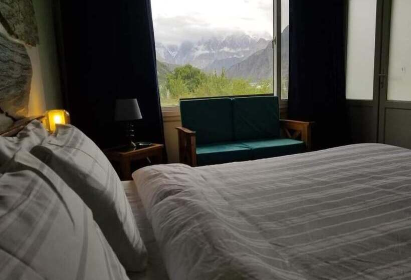 هتل Silk Route Lodge