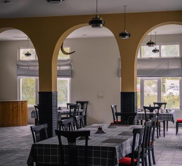 هتل Silk Route Lodge