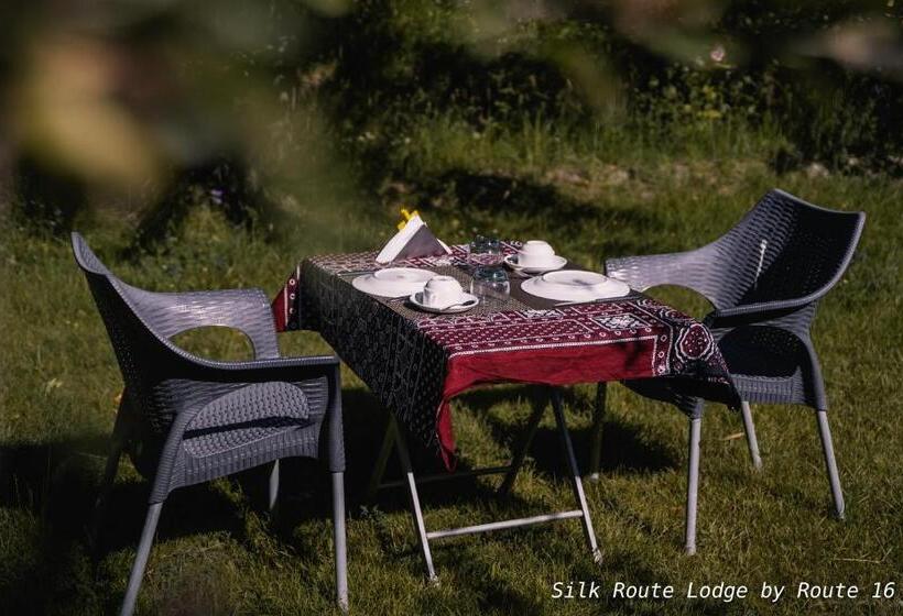 هتل Silk Route Lodge